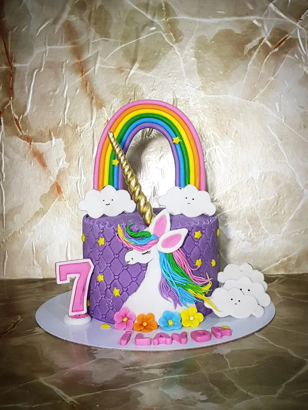 طرح اسب تک شاخ