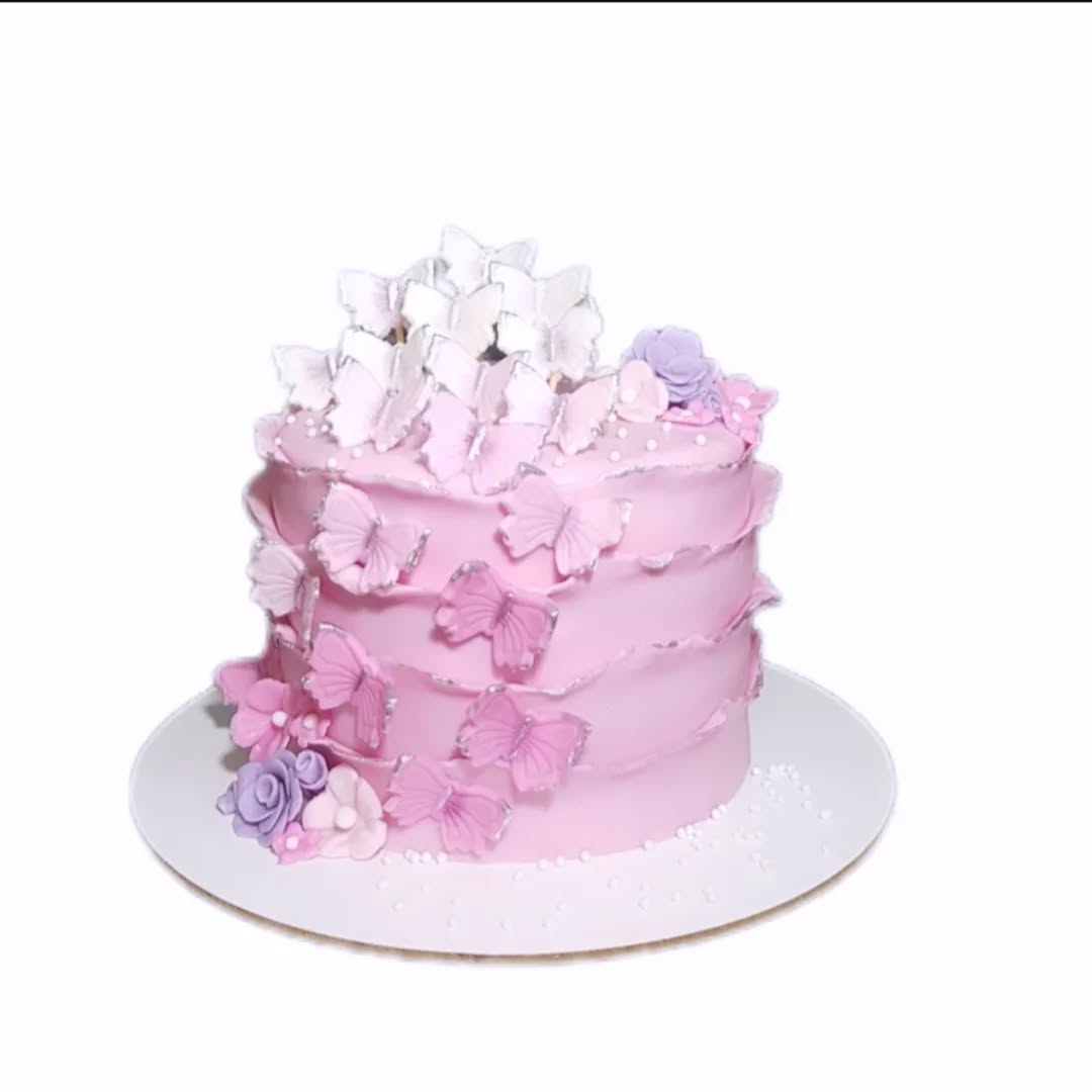 پروانه ای دخترانه